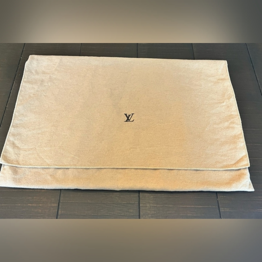 Louis Vuitton EUC++ Large 13.5" x 17.5" Dustbag